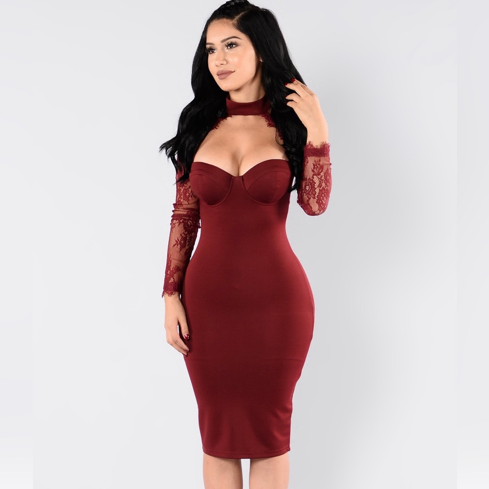 Fashion Nova MIDI Lace Dress NWT XS